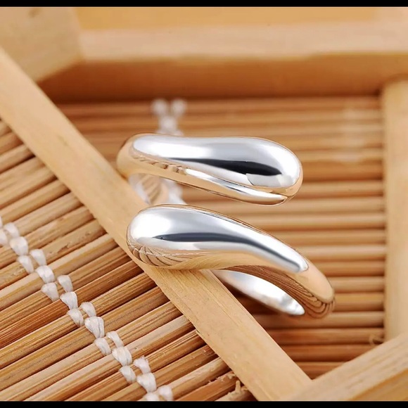 .925 Sterling Silver 4 Piece Jewelry Set - Picture 10 of 13